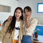 Lee Ji-hye Instagram - 누군지 아시나요? 어린친구들은 모른다고해서 나 진짜 깜놀했다구요 ㅠㅠㅠ 이 동생 근황이 궁금해서 만나서 유투브에 담아보았어요 여전히 이쁘죠? 많이들 보러와주세요 열심히 잘살아가고 있는 은정이 많은 응원부탁드립니당!!!!