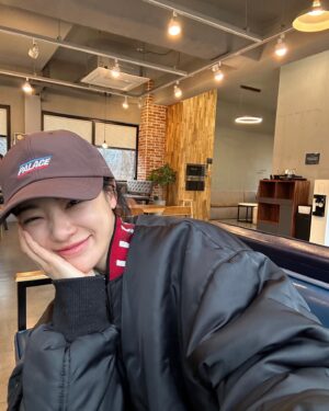 Lee Ju-yeon Instagram - 나의 3월 안녕 🧡