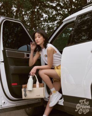 Lee Ju-yeon Instagram - 트래비스매튜 X 배우 이주연(@jupppal)

골프 라이프스타일 매거진 더 그린컵 @thegreencup.official 과 함께한 
글로벌 프리미엄 골프웨어 트래비스매튜 @travismathew_kr 
24SS 컬렉션 화보💙

The Perfect Sunday Vibes

주말 아침, 늘 그렇듯 필드로 나서본다. 말간 얼굴로 무심히 있다가도 단단한 눈빛으로 자신만의 루틴을 시작하는 배우 이주연. 그녀의 완벽한 하루, 그리고 트래비스매튜의 프리미엄 스타일로 가득 채운 새로운 골프 씬.

editor Choi Wonju @lotsoffun____ 
photographer JDZ Chung @jdzcity 
model Lee Juyeon @jupppal 
hair / make up Kim Mini @m_j108 
location Cypress Golf & Resort @cypress_jeju 
cooperation TravisMathew @travismathew_kr