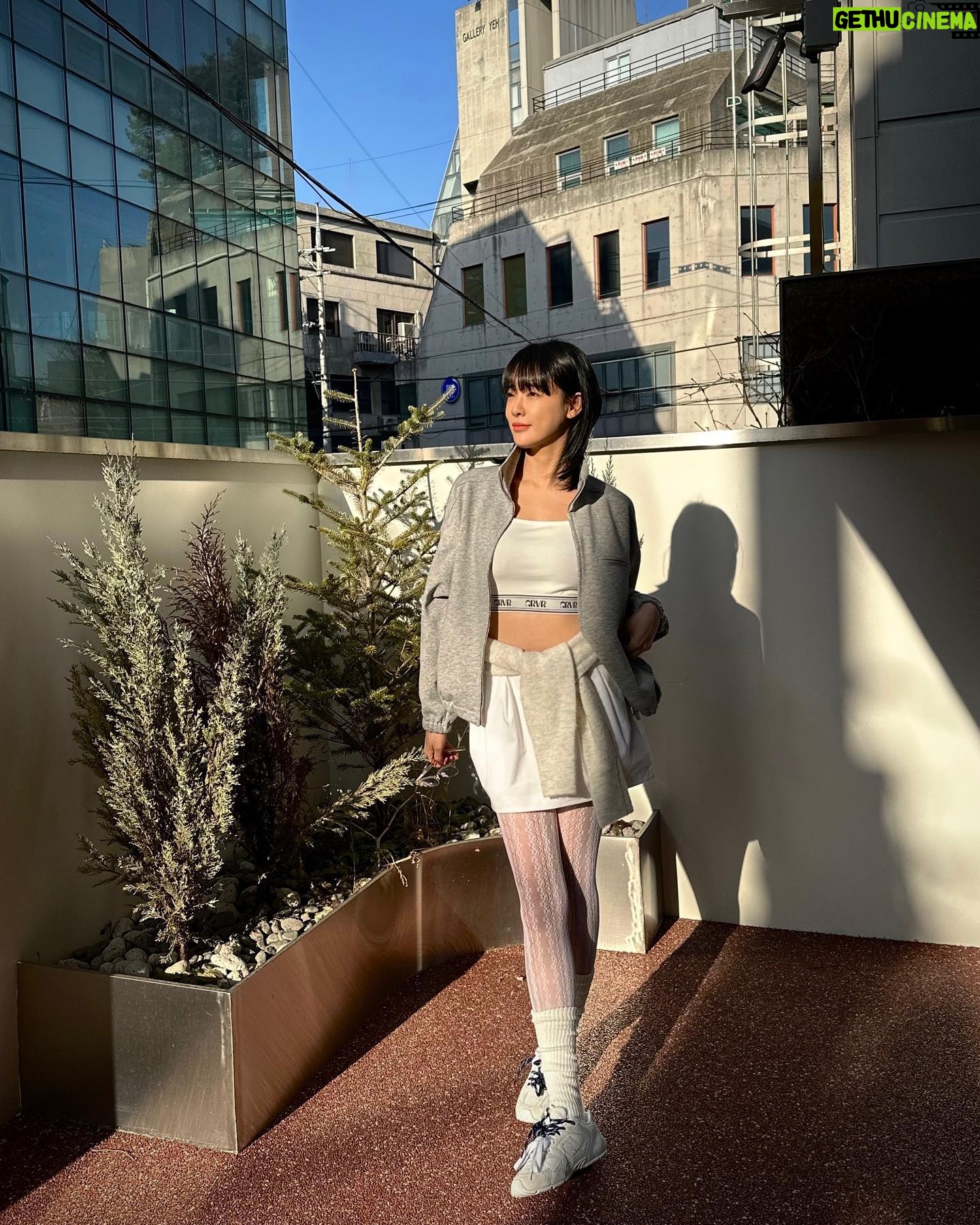 Lee Ju-yeon Instagram - 봄봄봄 ❣️❣️❣️ @grovestore @rambo_grove 💕💕