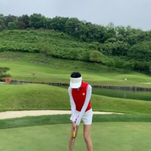 Lee Ju-yeon Instagram - 골프 시이작 ⛳️🌷💗💓 #GFORE_INVITATIONAL2024