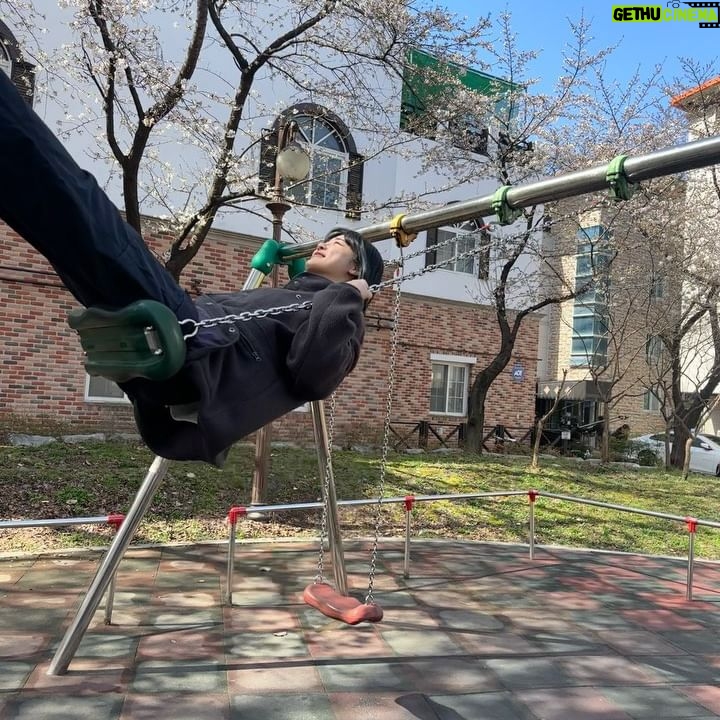 Lee Ju-yeon - 3 Likes - 행복했던 촬영 ☺️
궁금하죠??? ㅎㅎㅎ
많이 기대해주세요!!💙