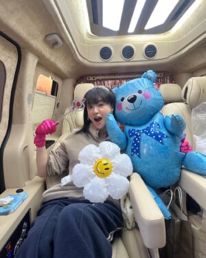 Lee Ju-yeon Instagram - 행복했던 촬영 ☺️
궁금하죠??? ㅎㅎㅎ
많이 기대해주세요!!💙
