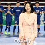 Lee Jung-hyun Instagram - #스페셜올림픽코리아 홍보대사로 임명되었어요🙏 스페셜올림픽코리아는 발달장애인 스포츠 문화예술 대표기관으로 발달장애인들의 체육 문화 활동 지원을 통해 그들이 지닌 재능을 사회에 증명하고  장애에대한 사회의 인식을 바꾸며 장애인과 비장애의 차별없는 사회를 만들어 가고있습니다. 뜻깊은 경기였어요~!앞으로도 좋은활동 이어가겠습니다🫶 #지난날 @specialolympics_korea