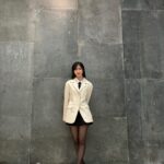Lee Re Instagram - - ㅈ..저기… 그….. 부끄럽지만 저의 소소한 벯린 일상 븨로그가 올라왔어요………! 그……많이 안 바쁘시면..~ 한번….보시겠어요 ? (유튜브 noon company 에서 확인하실 수 있어요오)