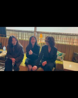 Lee Re Instagram - -
ㅈ..저기…
그…..
부끄럽지만 저의 소소한 벯린 일상 븨로그가 올라왔어요………!
그……많이 안 바쁘시면..~
한번….보시겠어요 ?

(유튜브 noon company 에서 확인하실 수 있어요오)