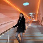 Lee Re Instagram - 느헤헿🌷🫨 ((개미는뚠뚠오늘도뚠뚠))