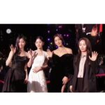 Lee Re Instagram - 🎬 BUSAN International Film Festival 📽 영화 - "괜찮아 괜찮아 괜찮아" " IT′S OKAY!" #부산국제영화제BIFF2023 #한국영화의오늘파노라마 #괜찮아괜찮아괜찮아!?!?!?! #가족#아동 #성장영화#청춘 #여성 #코미디 #HyeyoungKIM김혜영 #SeoyeonJIN진서연 #SubinCHUNG정수빈 #ReLEE이레 #눈컴퍼니 #nooncompany #눈스타그램 #noonstagram