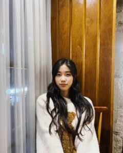 Lee Re Instagram - 새해 복 많이 받으세요오🙇🏻‍♀️ D 8 👉🏻😏👉🏻
