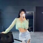 Lee Sae-rom Instagram - 또 보자 여름아☀️