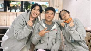 Lee Sang-hee Instagram - 다시, 좋은 아침입니다☀️
오늘도 즐거운 날 보내어요🧡

#정신병동에도아침이와요 
#dailydoseofsunshine