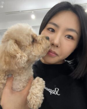 Lee Sang-hwa Instagram - 리아야 여기 좀 보렴🐶📸
르뻬떼 강아지유산균이 곧 출시됩니다!
르뻬떼 매장에서 만나요😝😊
#우리멍멍이건강챙겨 #르뻬떼지킴이리아