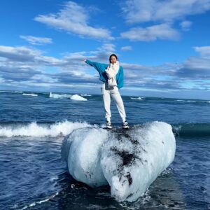 Lee Sang-hwa Instagram - ICELAND!!!!🇮🇸❄️
역시 추운 나라는 나와 너무 잘맞음😆😆😆
강나미 잘있나~~~~~(나 너무 신나!!!)
#죽기전에가봐야할여행지 #추천추천