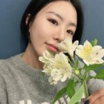 Lee Sang-hwa Instagram - 오늘 내 생일이라 사진을 찍어봄🎂🌺 #잘생김 #happybirthdaytome
