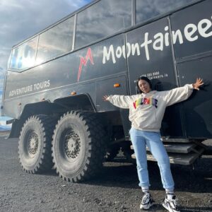 Lee Sang-hwa Instagram - ICELAND!!!!🇮🇸❄️
역시 추운 나라는 나와 너무 잘맞음😆😆😆
강나미 잘있나~~~~~(나 너무 신나!!!)
#죽기전에가봐야할여행지 #추천추천