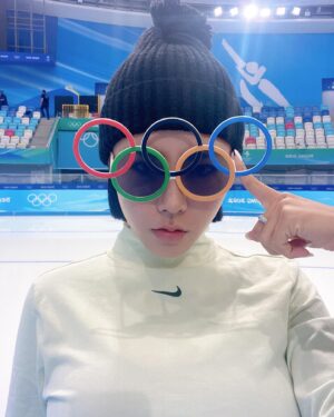 Lee Sang-hwa Instagram - Went SSK at the oval⛸❄️😎
#얼음위에서
#드디어방문완