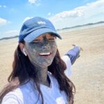 Lee Se-hee Instagram - 지방 촬영때.. 아침에 급 러닝을 하고 싶어서 나갔다 갯벌이 보여 갯벌로 탈까봐 머드를 바르고..생각의 흐름대로 ...ㅎㅎ 즐거웠음 됐지 🧚‍♂️