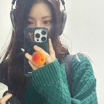 Lee Se-hee Instagram - 자영이그립톡 귀여워 시골에 살았어서 친구네 살구나무에서 떨어진 살구 자주 먹었던 기억난다🧚‍♂️
