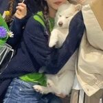 Lee Se-hee Instagram - 세진언니 덕분에 자영이랑 제니랑 넘 행복한 하루였다 🧚‍♂️ 비번도 알았으니 앞으로 지나갈때마다 밥 좀 얻어먹.... ㅎ 언닌 요리까지잘해 완벽해👍 자영이가 준 꽃 이런 색감의 꽃 선물은 처음 받아본다 역시 힙한 여자..🫶 자영이가 만든 케이스랑 그립톡도 완전 상큼이 폭발해버렸다 ✨✨🧚‍♂️🫶고마워어엉 ❤️