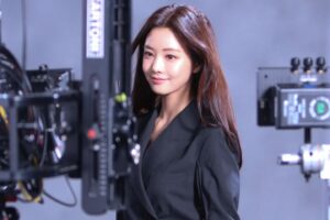 Lee Se-hee Instagram - 컷과 동시에 빵 ㅎㅎㅎ
⭐️메디올⭐️은 사랑💛입니다