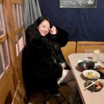 Lee Si-won Instagram - 이제 진짜 봄을 기다리면 되는건가 🐝🌱