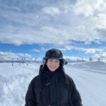 Lee Si-won Instagram - 🥶❄️ 힙하려다 얼어죽을 뻔 하고 얼른 패딩 속으로 #비에이 #문부츠 #털모자