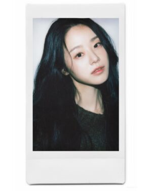 Lee Si-won Instagram - 폴라로이드 추억 📸 @sunhwaso
