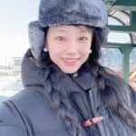 Lee Si-won Instagram - 여기가 얼마나 춥냐면 입김이 훠🌬️