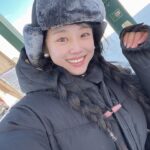 Lee Si-won Instagram - 여기가 얼마나 춥냐면 입김이 훠🌬️