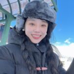 Lee Si-won Instagram - 여기가 얼마나 춥냐면 입김이 훠🌬️