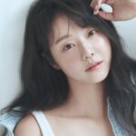 Lee Si-won Instagram - 春 🫧 이렇게 봄이 오나 봄