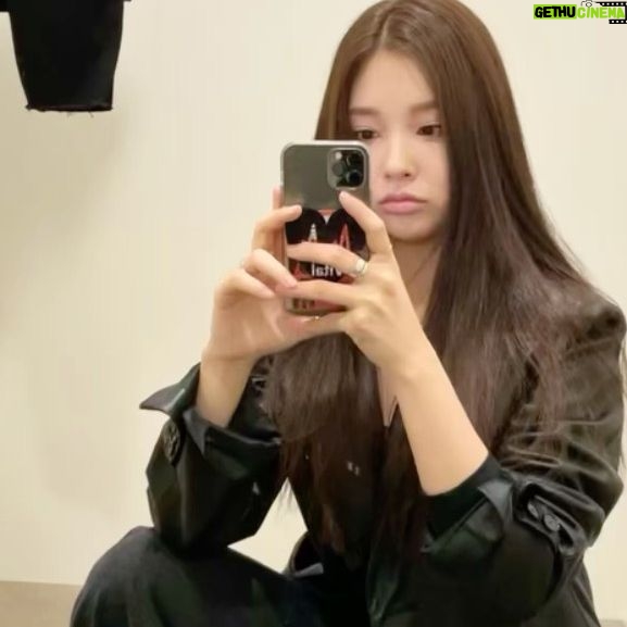 Lee Si-woo - 49.2K Likes -