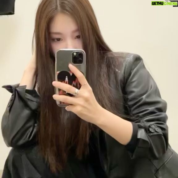Lee Si-woo - 49.2K Likes -