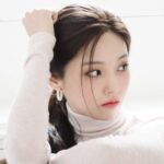 Lee Si-woo Instagram - 유튜브 @bigpicture_ent 브이로그 많이 봐주세요❤️‍🔥