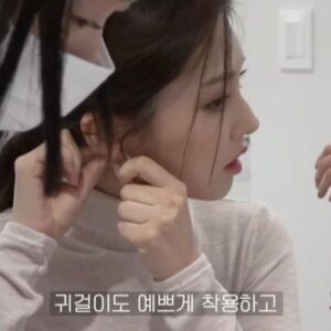 Lee Si-woo Instagram - 유튜브 @bigpicture_ent 
브이로그 많이 봐주세요❤️‍🔥