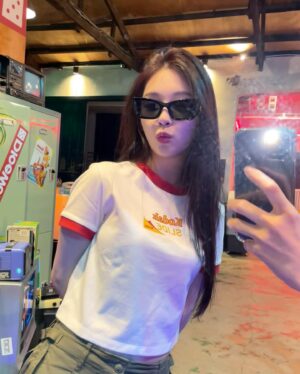 Lee Si-woo Instagram - 😎🤚🏻