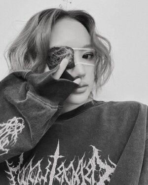 Lee Si-yeon Instagram - 비하인드 2️⃣