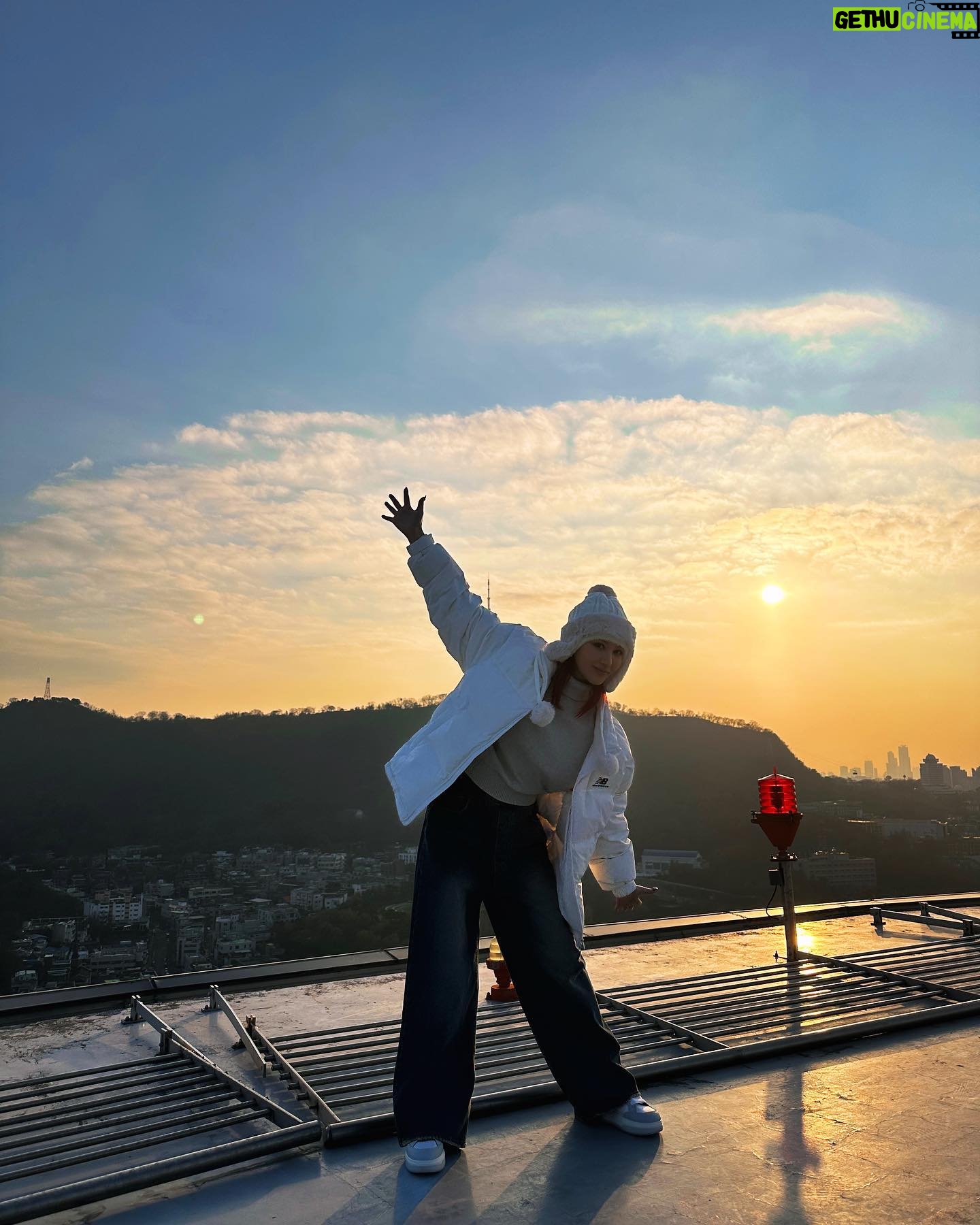 Lee Si-yeon Instagram - 2024π²μ~μ μλΆνλ립λλ€ λ³΅ λ§μ΄ λ°μΌμ€κ²μ μ°λ¦¬