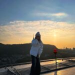Lee Si-yeon Instagram - 2024🐲시~작 잘부탁드립니다 복 많이 받으실게요 우리