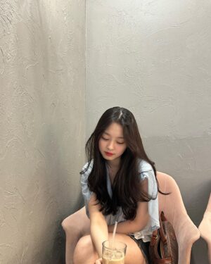 Lee Soo-min Instagram - #여름이지롱