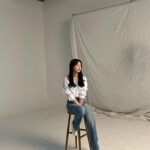 Lee Soo-min Instagram - 이끌의 (자칭) 뉴 공주님!!!!! 비하인드 사진 공유합니다!!!!! 마지막은 엠제트 셀카 with 숨팀 냐하🤍