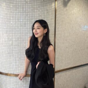 Lee Soo-min Instagram - 샵 언니들 사진 실력이 나날이 는다... 순서를 고를 수가 없어요...🥺