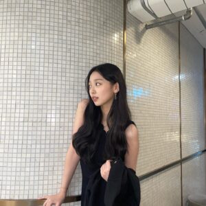 Lee Soo-min Instagram - 샵 언니들 사진 실력이 나날이 는다... 순서를 고를 수가 없어요...🥺