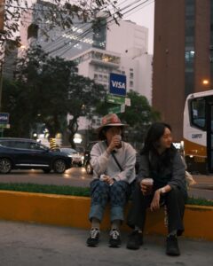 Lee Won-ji Instagram - 뉴역에서도 구쭈 많이 샀댜ㅑㅑ🗽🗽 페루 아마존 가보자고오🗺️🛌 #지구마불세계여행2