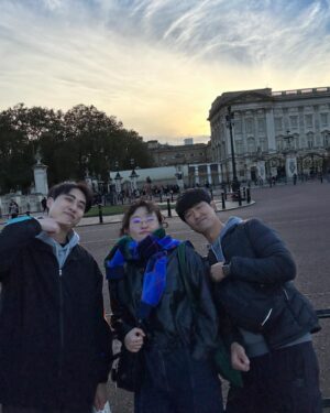 Lee Won-ji Instagram - 상품 같은 가이드 듕행자를 보내주셔가지고요
넘 편하게 고급 여행했슴다 증말러

현지가 진짜 길도 다 찾아주고 식당에서 메뉴도 시켜주고 기촬도 백장 찍어주고 다해줘서 여행내내 손하나 까떡 안했쟈냐ㅑㅑㅑ
이런건 또 처음이라ㅋㅋㅋ적응안댘ㅋㅋㅋ
고급추억 감사합니다!!

 
제가 이번주 정신이 엄소가지고
업로드가 늦어지고 있지예!!ㅜ
저때 찍고 안올린 푸랑스 에피소드 또 있어여!!!
탄자니아 부터 빨빨 해보겟슴더!!!ㅜㅜ!!!

#지구마불세계여행2 이제 본편 시작🙆🏻‍♀️