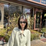 Lee Yeon-hee Instagram - 1.🥰😊😊 2.😋 3.😍😍 4.☀️☀️☁️🦢 5.캠핑강의! 😂(딱 두번 해봤능)