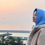 Lee Yeon-hee Instagram - 오랜만에 바다🌊 콧바람 쐬러. 살랑살랑🌷 봄 느낌 물씬이당.