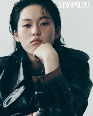 Lee Yeon Instagram - 💙🖤@cosmopolitankorea 

Feature Editor 천일홍
Photographer 김신애
Stylist 이필성
Hair 오지혜
Makeup 이준성
Assistant 박한나