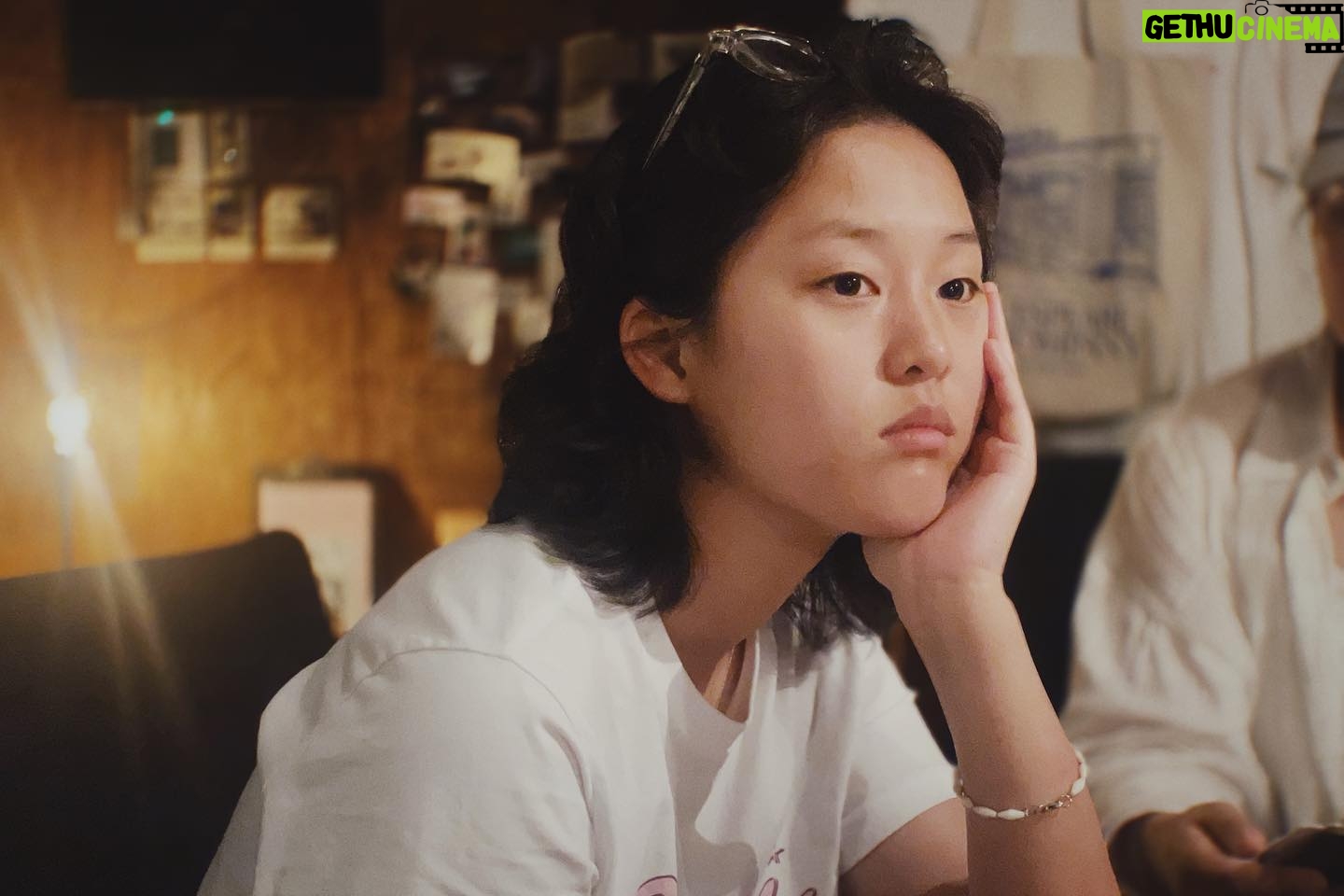 Lee Yeon - 3 Likes -