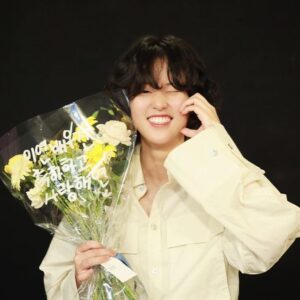 Lee Yeon Instagram - ❤️🧡💛💚💙💜🖤🤍🤎❤️‍🔥❣️💕💞💓💗💖💘💝💟💌🫶🏻🫰🏻